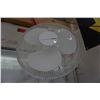 Image 2 : WHITE HOLMES FLOOR FAN
