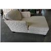 Image 3 : BEIGE CHAISE LOUNGE CHAIR