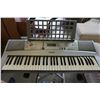 Image 2 : YAMAHA Y40T-300 KEYBOARD W/ MANUAL CHARGE AND STAND