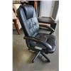 Image 2 : BLACK LEATHER STRESS MASTER LEATHER OFFICE CHAIR W/ HEAT AND MASSAGE