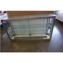 5FT x 3FT x 1FT GLASS DISPLAY CASE W/ SHELVES