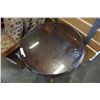 Image 2 : MAHOGANY DUNCAN PHYFFE STYLE ROUND GLASS TOP PARLOUR TABLE