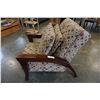 Image 3 : MODERN WOOD FRAMED ARM CHAIR