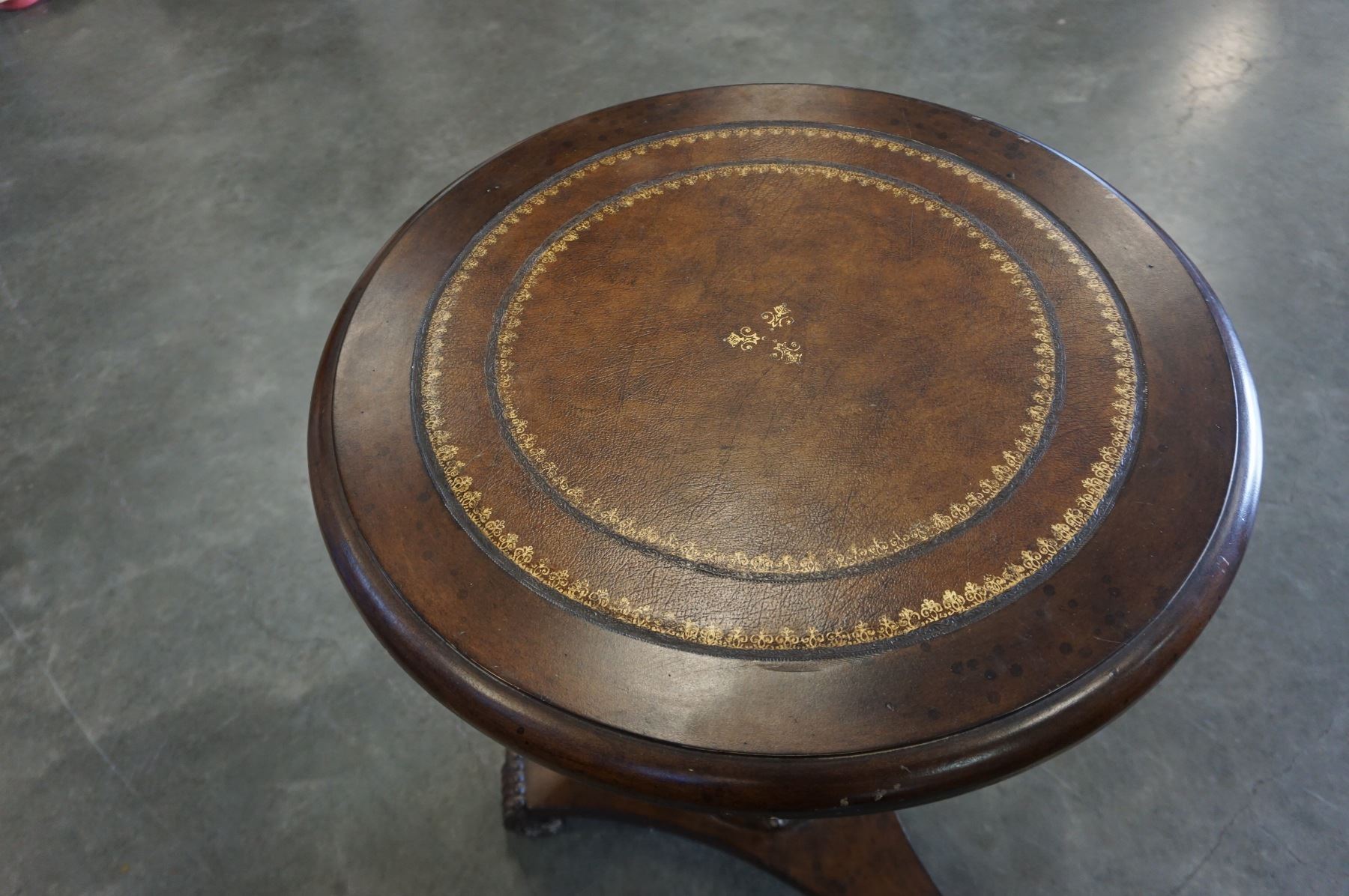 VINTAGE ROUND LEATHER INSERT END TABLE