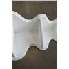 Image 3 : WHITE CORNER SHELF