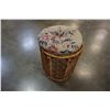 Image 1 : WICKER STOOL