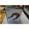 Image 1 : HOMEDICS SHIATSU NECK AND SHOULDER MASSAGE W/ HEAT AND MEMORY FOAM PILLOW