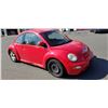 Image 2 : 1998 VOLKSWAGON BEETLE, AUTOMATIC 248983KM W/ KEY, AND KEY FOB AND REGISTRATION
