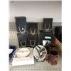 Image 1 : 14 Pieces of Assorted Kitchenware