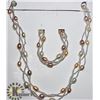 Image 1 : FRESH WATER PEARL BRACELET AND NECKLACE SET