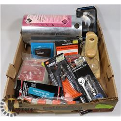 FLAT W/ TOOLS, CHIMNEY CHARCOAL STARTER AND MORE.