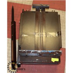 ART EASEL