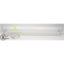 UNDER CUPBOARD LIGHT FIXTURE