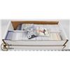 Image 1 : BOX OF APPROX 1500 HOCKEY CARDS INCLUDING YOUNG