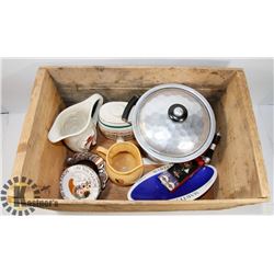 LOT OF ASSORTED VINTAGE BARWARE