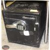 Image 1 : SENTRYSAFE COMMERCIAL SAFE
