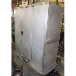 HOT & HOLD PROOFER CABINET ON CASTORS