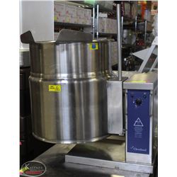 CLEVELAND 12 GALLON TILTING KETTLE