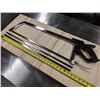 Image 1 : 25" HAND SAW WITH 3 BLADES - LOT OF 4 PIECES