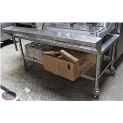 S/S EQUIPMENT STAND W/ UNDERSHELF & CASTORS