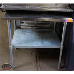 3' S/S PREP TABLE W/ BACKSPLASH