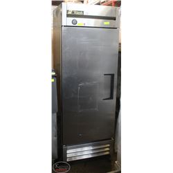 TRUE SINGLE DOOR UPRIGHT COMMERCIAL FREEZER