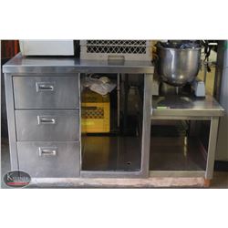 STAINLESS STEEL 3 DRAWER WORK TABLE EQUIPMENT