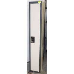 SINGLE FULL SIZE LOCKER