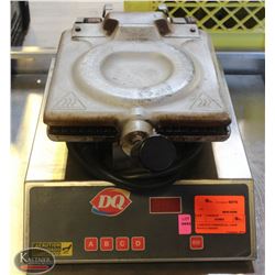 CARBON'S COMMERCIAL 1400W WAFFLE MAKER