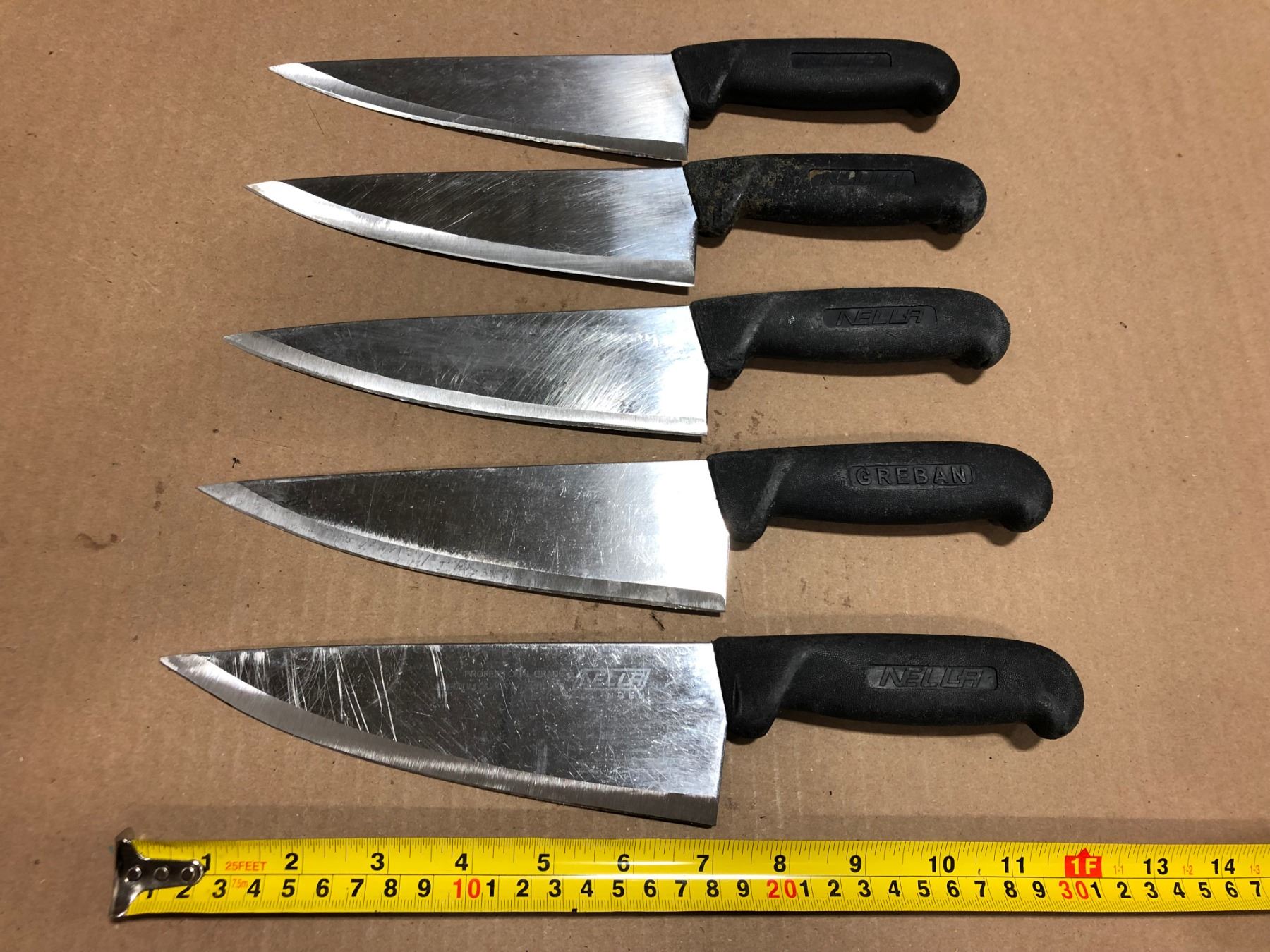 USED SHARPENED KNIVES BLACK HANDLE LOT OF 5