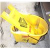 Image 1 : RUBBERMAID MOP BUCKET W/ WET FLOOR SIGN