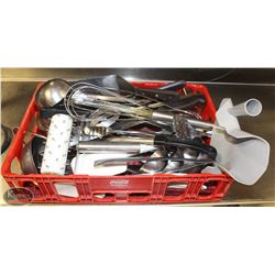 FLAT OF ASSORTED KITCHEN UTENSILS