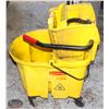 Image 1 : COMMERCIAL MOP BUCKET W/ WRINGER