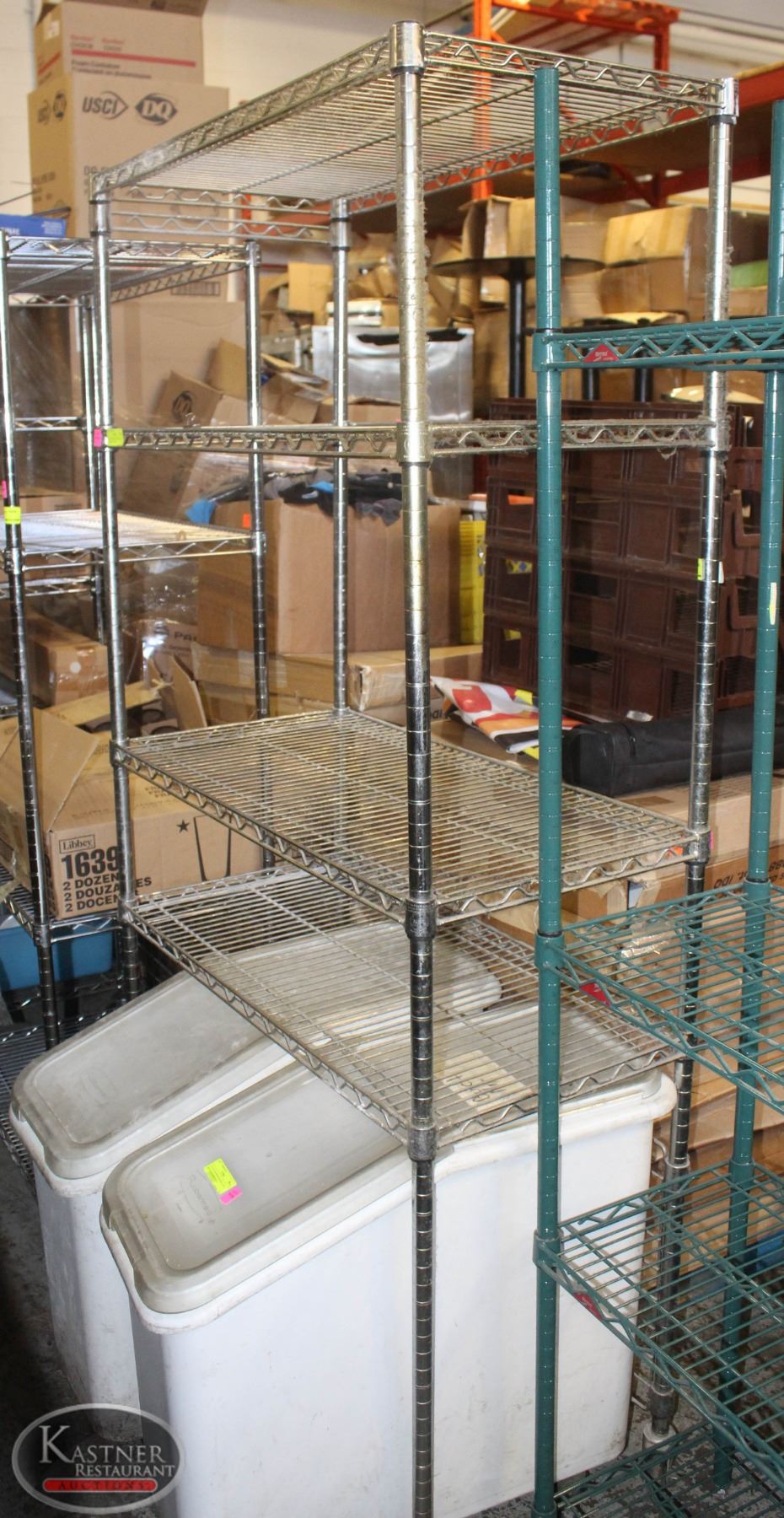 4 TIER COMMERCIAL CHROME WIRE RACK ON CASTORS