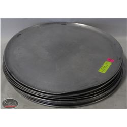 LOT OF NINE 18" PIZZA PANS