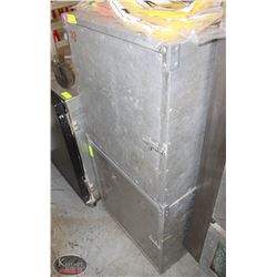 GROUP OF 2 ALUMINUM PIZZA TRANSPORT CARRIERS W/