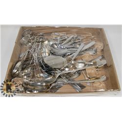 ESTATE FLAT OF FLATWARE