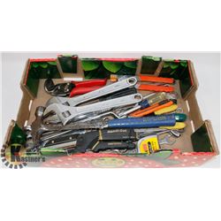 FLAT OF ASSORTED HAND TOOLS