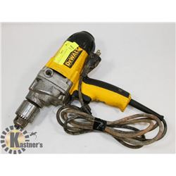DEWALT 130V 1/2 VSR DRILL