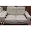 Image 2 : 86" IVORY LEATHER SOFA WITH MATCHING 60" LOVESEAT.