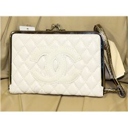 CHANEL REPLICA WHITE CLUTCH