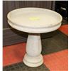 Image 1 : CONCRETE BIRDBATH 14" X 14"