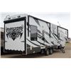 Image 2 : REPO! 2013 KEYSTONE 37FT RAPTOR 332 TOY HAULER