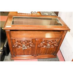 ESTATE MINI SIDEBOARD ON WHEELS