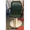Image 1 : BARBERS CHAIR