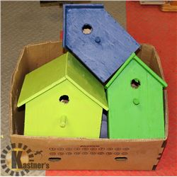 LOT OF 3 BIRD HOUSES