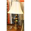 Image 1 : ESTATE BRASS LAMP