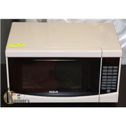 RCA .7 CU FOOT MICROWAVE WHITE,