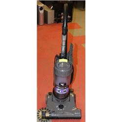 UPRIGHT PET VACUUM CLEANER
