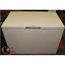 WOODS DEEP FREEZE, 46"X29"X35".